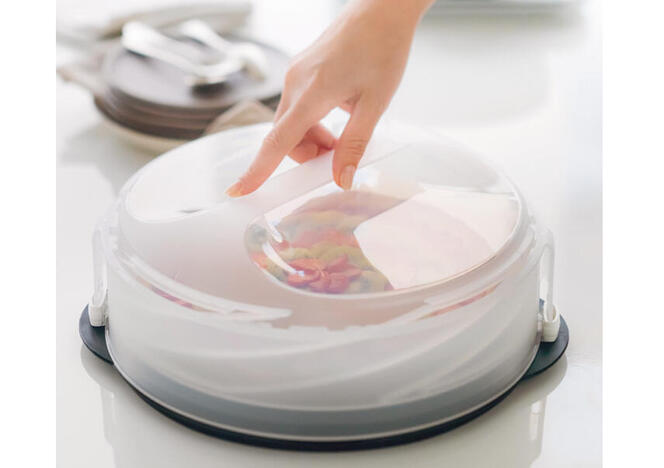 Tupperware Collapsible Cake Taker 